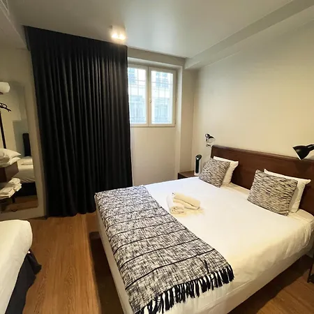 Urban Flat 78 - 3 Bedroom Republique *