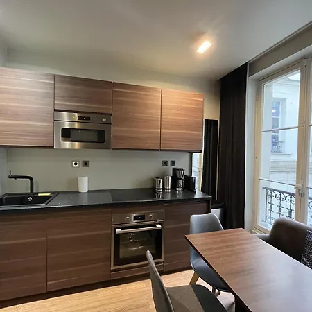 Daire Urban Flat 78 - 3 Bedroom Republique
