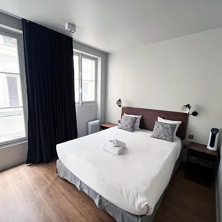 Urban Flat 78 - 3 Bedroom Republique Daire Paris