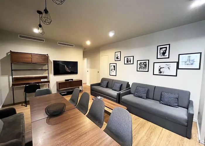 Urban Flat 78 - 3 Bedroom Republique Paris