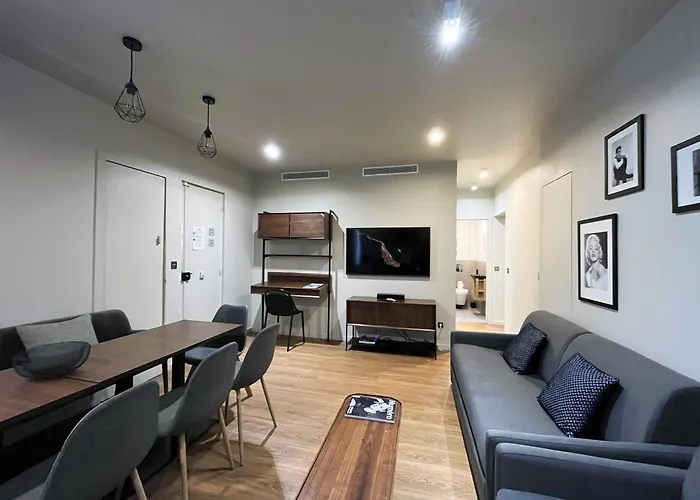 Urban Flat 78 - 3 Bedroom Republique * Paris