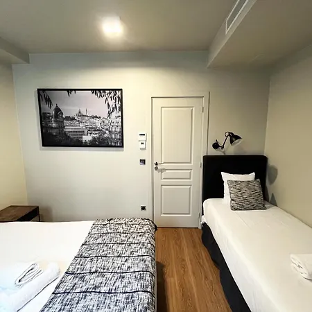 Apartment Urban Flat 78 - 3 Bedroom Republique *